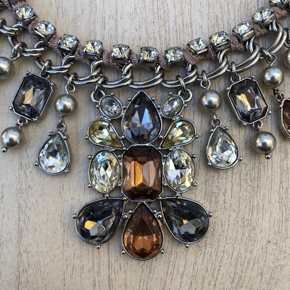 LOFT Neutral Rhinestone Necklace - Picture 5 of 14